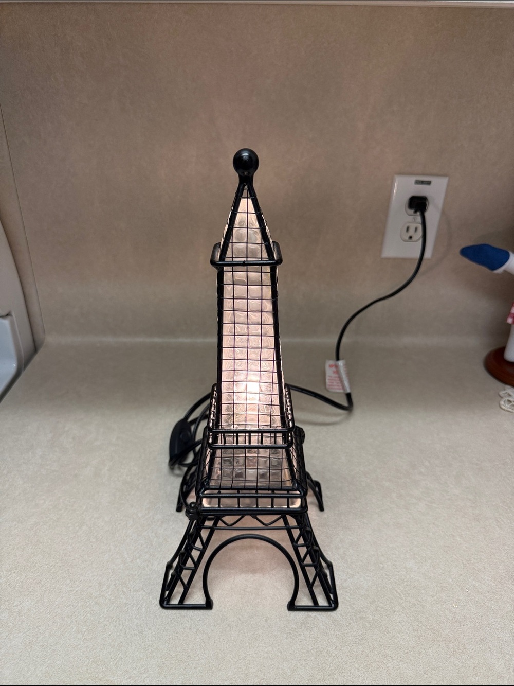 Eiffel Tower Wire Table Lamp - Black - Picture 7 of 7